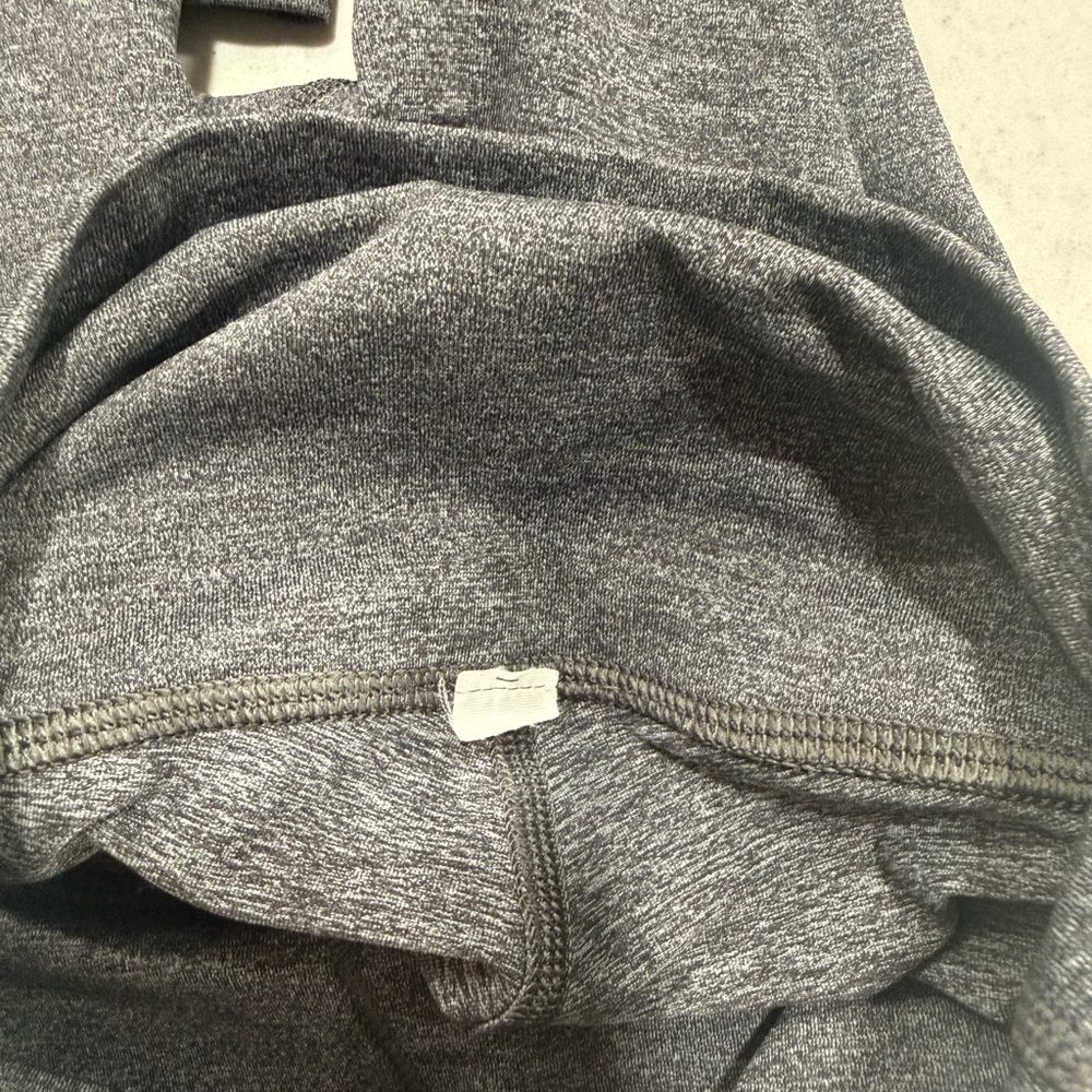 Lululemon Gray Leggings Size 2 - Picture 5 of 6